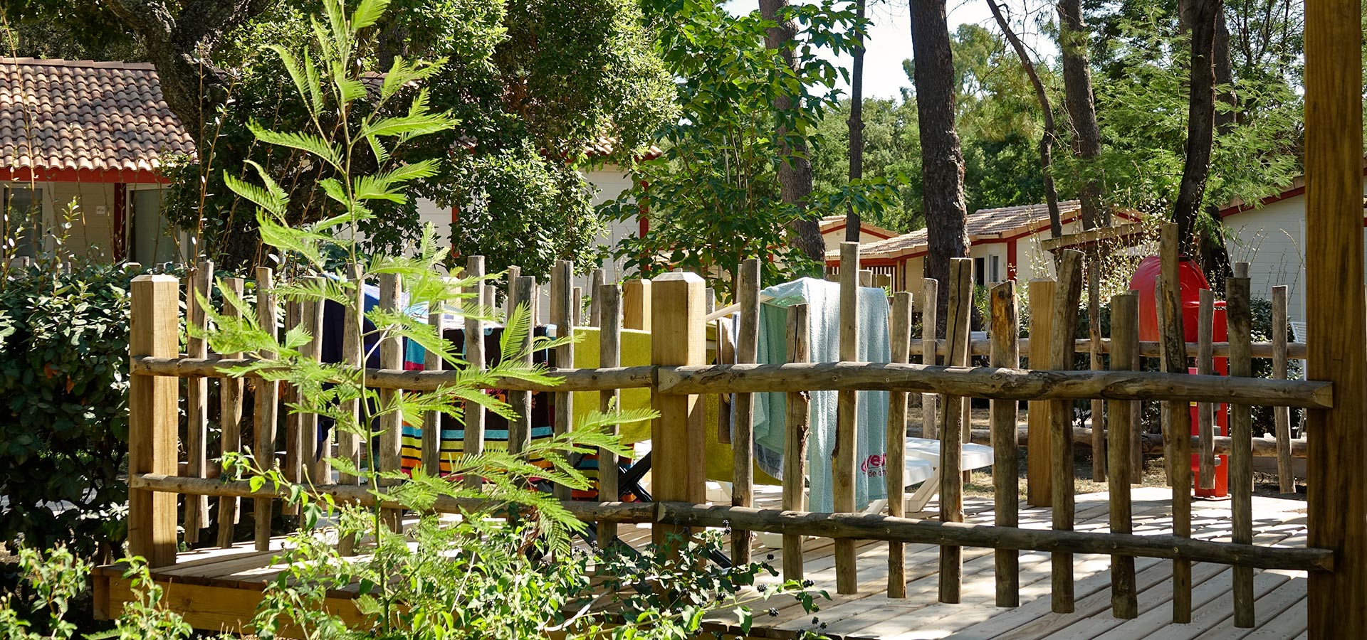 Camping san damiano bungalow confort village 1 terrasse